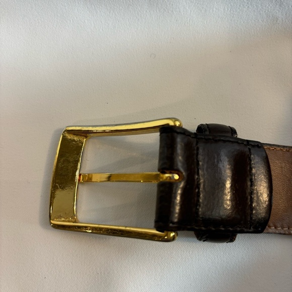 BENCH CRAFT Sz 42 Leather Belt Smooth With Gold Toned Buckle - Picture 3 of 5